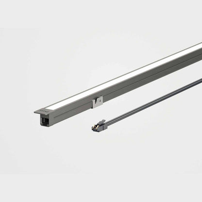 BUILT-IN ULTRANARROW LIGHT BAR